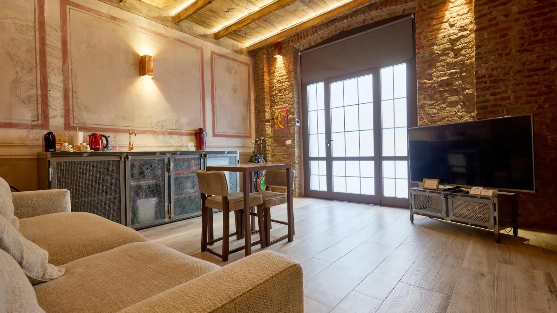 Red Moon-Emme Loft Apartment Milan 0*,  Italy