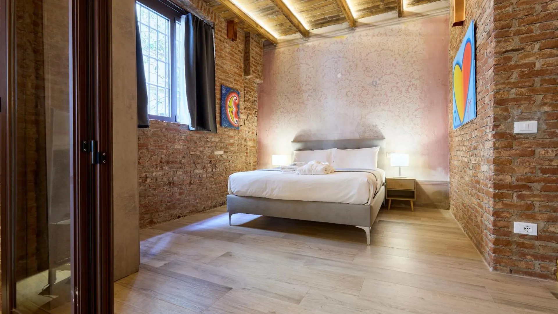 Red Moon-Emme Loft Apartment Milan 0*,